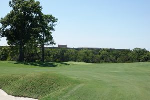 Brook Hollow 3rd Approach